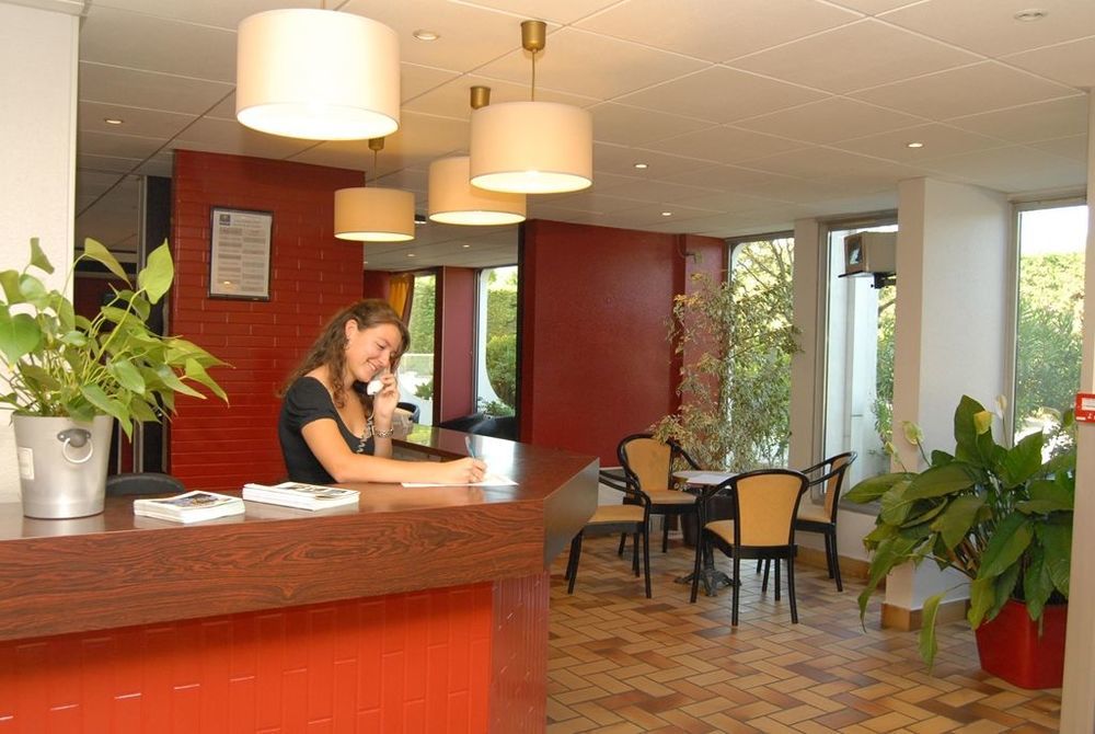 Kyriad Martigues Sud Interior foto